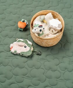 Done by Deer Sensory baby book Tiny farm Colour mix - Done by Deer